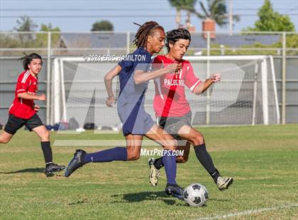 Thumbnail 2 in Loyola vs Palos Verdes (Scrimmage) photogallery.