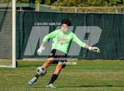 Thumbnail 3 in Loyola vs Palos Verdes (Scrimmage) photogallery.