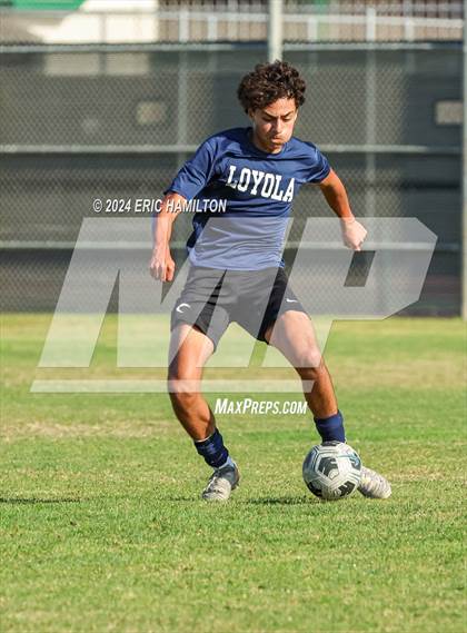 Thumbnail 1 in Loyola vs Palos Verdes (Scrimmage) photogallery.