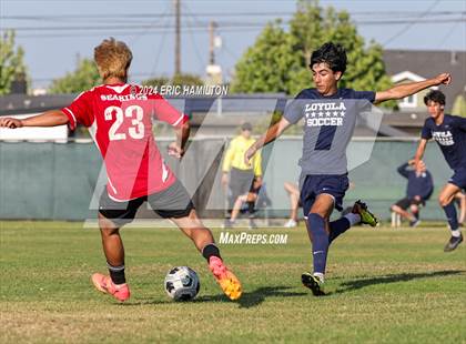 Thumbnail 1 in Loyola vs Palos Verdes (Scrimmage) photogallery.