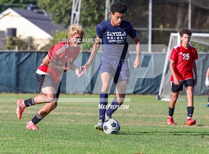 Thumbnail 2 in Loyola vs Palos Verdes (Scrimmage) photogallery.