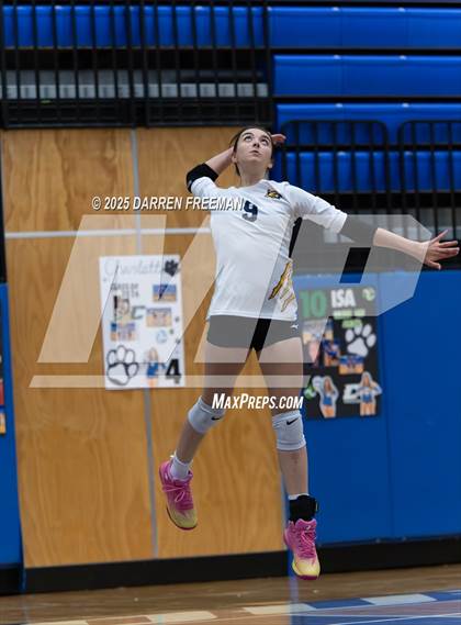 Thumbnail 3 in Peachtree Ridge vs. Wheeler photogallery.