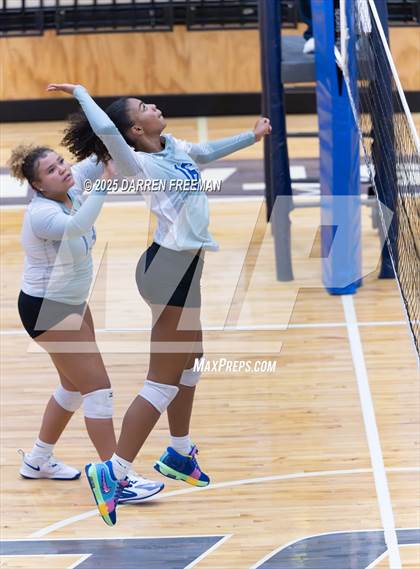 Thumbnail 2 in Peachtree Ridge vs. Wheeler photogallery.