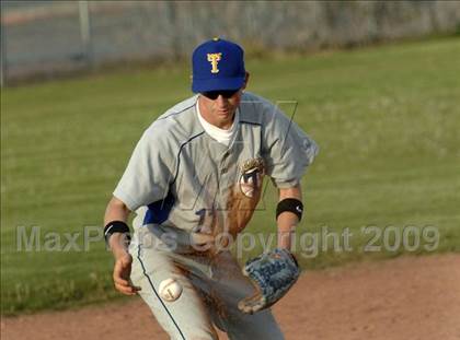 Thumbnail 2 in Taft @ Tehachapi photogallery.
