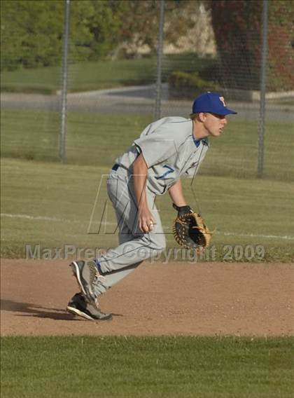 Thumbnail 2 in Taft @ Tehachapi photogallery.