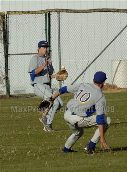 Thumbnail 3 in Taft @ Tehachapi photogallery.