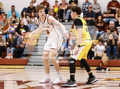 Thumbnail 2 in Windsor vs. Pueblo East (CHSAA 5A Round 1) photogallery.