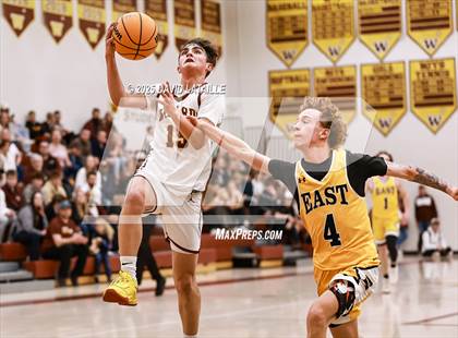 Thumbnail 2 in Windsor vs. Pueblo East (CHSAA 5A Round 1) photogallery.