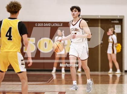 Thumbnail 2 in Windsor vs. Pueblo East (CHSAA 5A Round 1) photogallery.