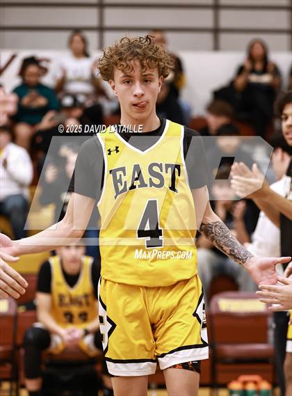 Thumbnail 2 in Windsor vs. Pueblo East (CHSAA 5A Round 1) photogallery.