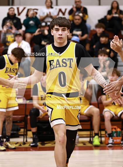 Thumbnail 2 in Windsor vs. Pueblo East (CHSAA 5A Round 1) photogallery.