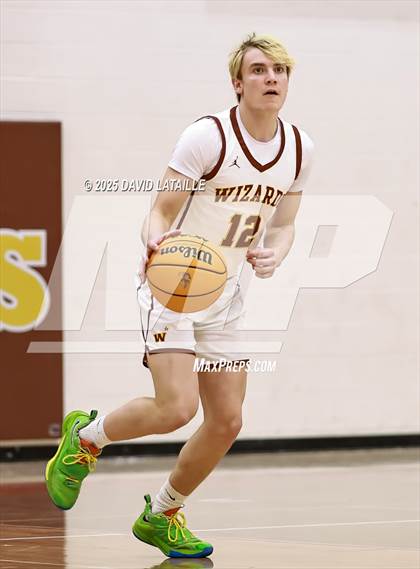 Thumbnail 2 in Windsor vs. Pueblo East (CHSAA 5A Round 1) photogallery.