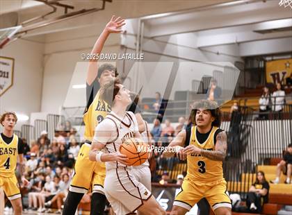 Thumbnail 1 in Windsor vs. Pueblo East (CHSAA 5A Round 1) photogallery.