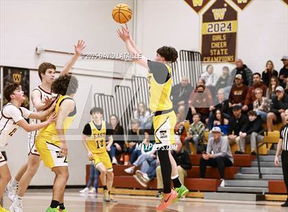 Thumbnail 3 in Windsor vs. Pueblo East (CHSAA 5A Round 1) photogallery.