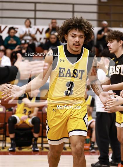 Thumbnail 3 in Windsor vs. Pueblo East (CHSAA 5A Round 1) photogallery.