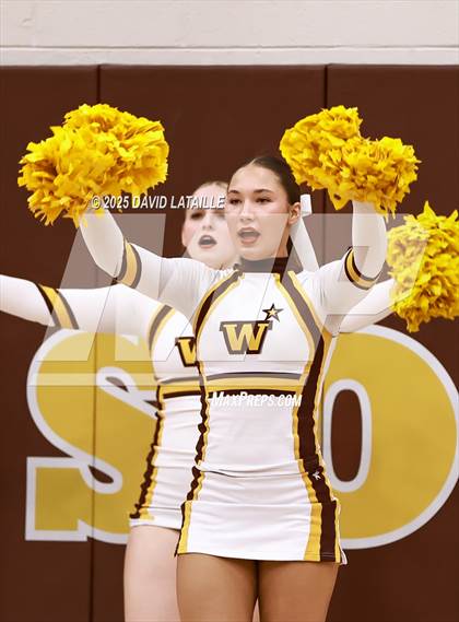 Thumbnail 2 in Windsor vs. Pueblo East (CHSAA 5A Round 1) photogallery.