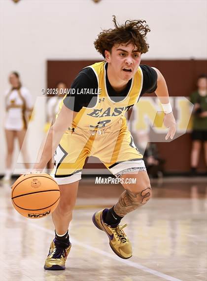 Thumbnail 2 in Windsor vs. Pueblo East (CHSAA 5A Round 1) photogallery.