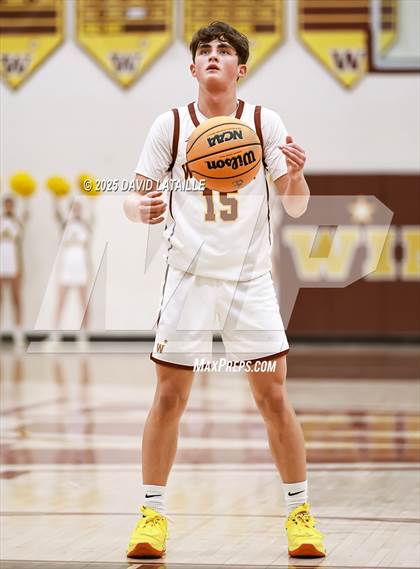 Thumbnail 2 in Windsor vs. Pueblo East (CHSAA 5A Round 1) photogallery.