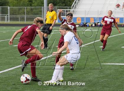 Thumbnail 3 in Bishop Watterson @ Olentangy Orange photogallery.