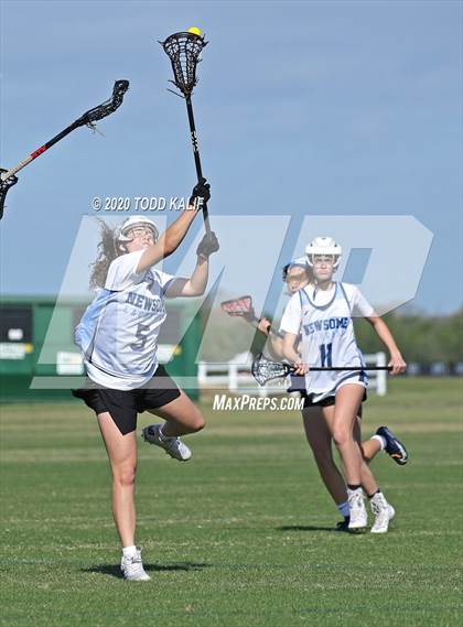 Thumbnail 3 in Newsome vs  Barron Collier (Pre-season Showcase) photogallery.