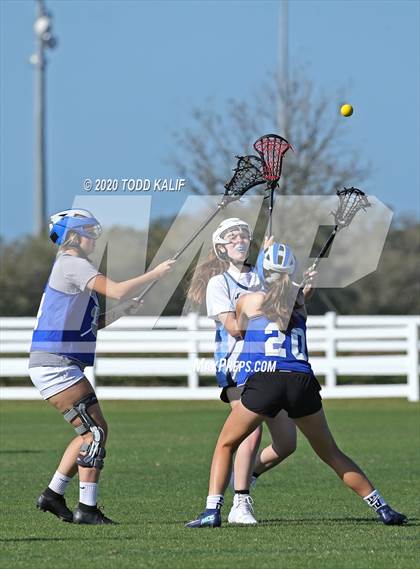 Thumbnail 3 in Newsome vs  Barron Collier (Pre-season Showcase) photogallery.