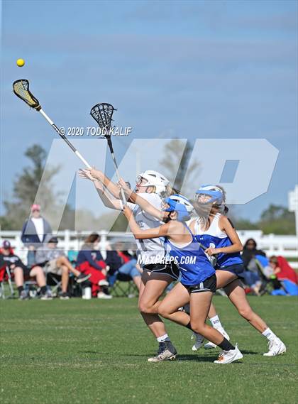 Thumbnail 3 in Newsome vs  Barron Collier (Pre-season Showcase) photogallery.