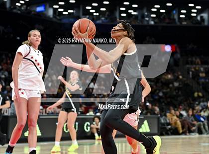 Thumbnail 3 in McDonald's All American Games  photogallery.