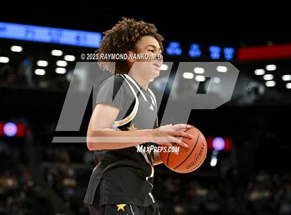 Thumbnail 2 in McDonald's All American Games  photogallery.