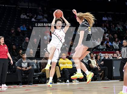 Thumbnail 2 in McDonald's All American Games  photogallery.