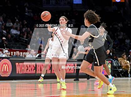 Thumbnail 3 in McDonald's All American Games  photogallery.