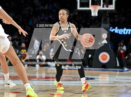 Thumbnail 2 in McDonald's All American Games  photogallery.