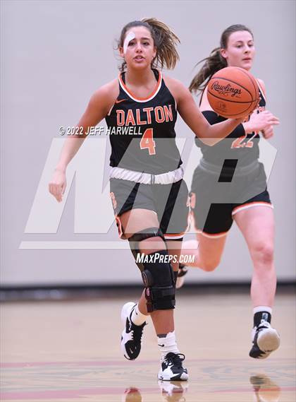 Thumbnail 3 in Cuyahoga Heights vs. Dalton (OHSAA D4 District Semifinal) photogallery.
