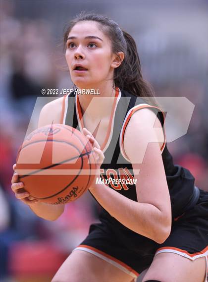 Thumbnail 3 in Cuyahoga Heights vs. Dalton (OHSAA D4 District Semifinal) photogallery.