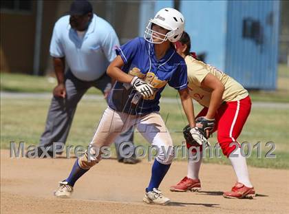 Thumbnail 3 in Loara @ San Dimas (CIF SS D4 Playoffs) photogallery.