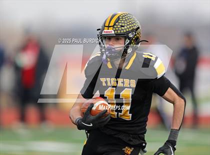 Thumbnail 2 in Avonworth @ Northwestern Lehigh (PIAA 3A Final) photogallery.