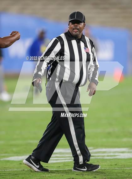 Thumbnail 2 in Muir vs Pasadena photogallery.