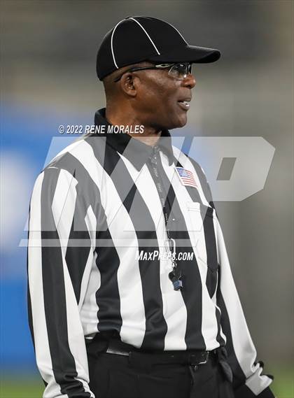 Thumbnail 3 in Muir vs Pasadena photogallery.