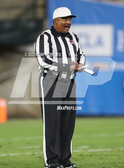 Thumbnail 3 in Muir vs Pasadena photogallery.