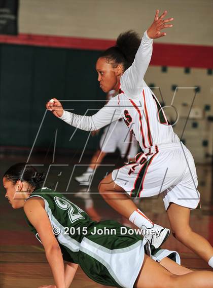 Thumbnail 2 in Murrieta Mesa @ Poly (Lady Bears Holiday Classic) photogallery.