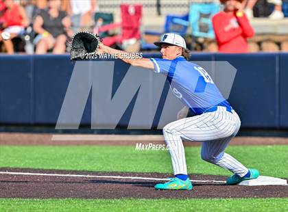 Thumbnail 1 in Carthage vs. Spring Hill (UIL 4A D2 Region Final Game 3) photogallery.