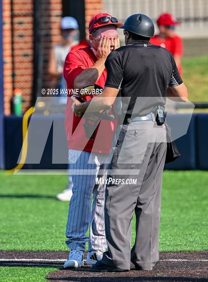 Thumbnail 2 in Carthage vs. Spring Hill (UIL 4A D2 Region Final Game 3) photogallery.