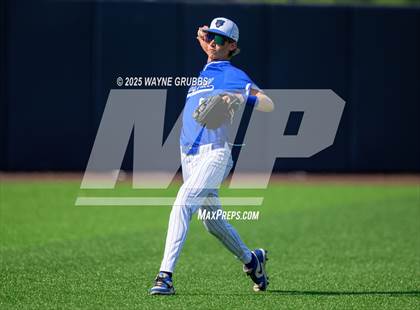Thumbnail 3 in Carthage vs. Spring Hill (UIL 4A D2 Region Final Game 3) photogallery.