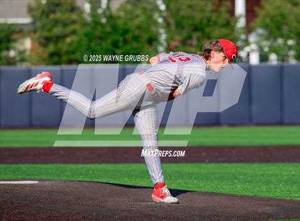 Thumbnail 1 in Carthage vs. Spring Hill (UIL 4A D2 Region Final Game 3) photogallery.