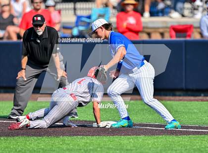 Thumbnail 1 in Carthage vs. Spring Hill (UIL 4A D2 Region Final Game 3) photogallery.