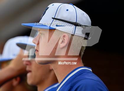Thumbnail 1 in Carthage vs. Spring Hill (UIL 4A D2 Region Final Game 3) photogallery.