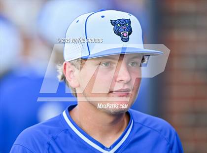 Thumbnail 2 in Carthage vs. Spring Hill (UIL 4A D2 Region Final Game 3) photogallery.