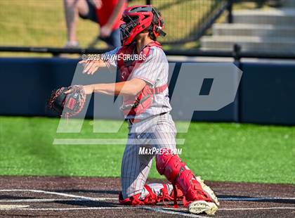 Thumbnail 1 in Carthage vs. Spring Hill (UIL 4A D2 Region Final Game 3) photogallery.