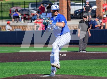 Thumbnail 1 in Carthage vs. Spring Hill (UIL 4A D2 Region Final Game 3) photogallery.