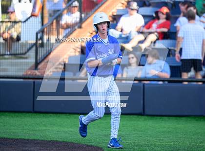 Thumbnail 3 in Carthage vs. Spring Hill (UIL 4A D2 Region Final Game 3) photogallery.