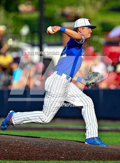 Thumbnail 3 in Carthage vs. Spring Hill (UIL 4A D2 Region Final Game 3) photogallery.